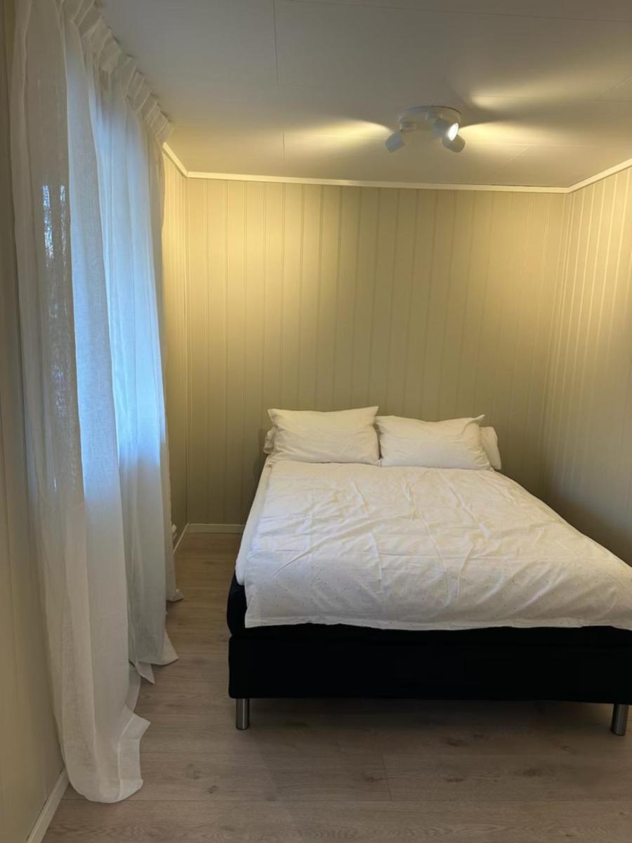 Lys Rent Og Trivelig Hybelleilighet Kristiansand Bagian luar foto